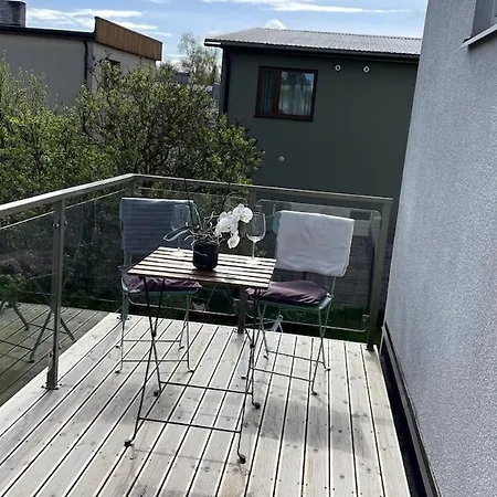 Apartamento Cozy 2-room - Self Check-in, Free Parking Tartu