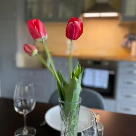 Cozy 2-room - Self Check-in, Free Parking Apartamento *