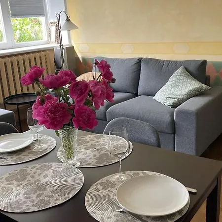 Cozy 2-room - Self Check-in, Free Parking